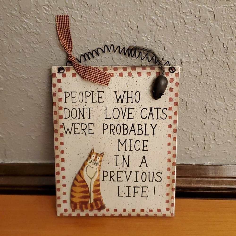 Resin type wall hanging
